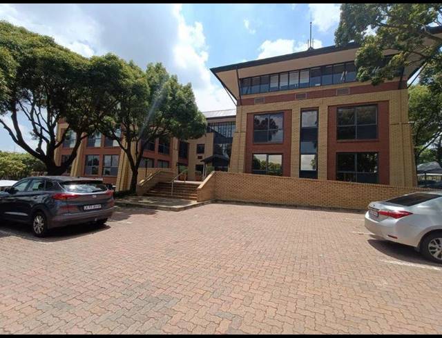 BUSINESS PROPERTY TO RENT IN WELTEVREDEN PARK